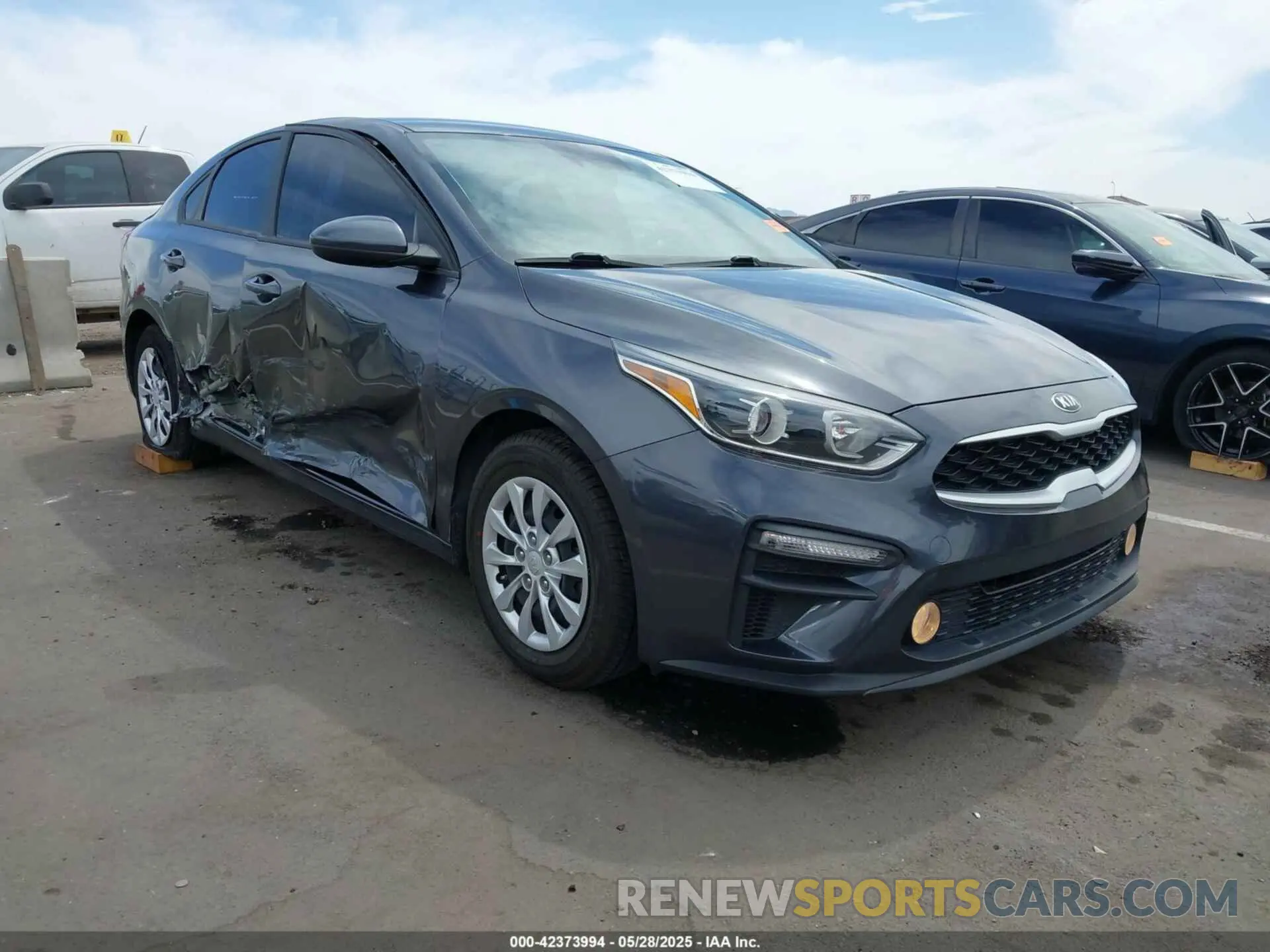 1 Photograph of a damaged car 3KPF24AD0ME300230 KIA FORTE 2021