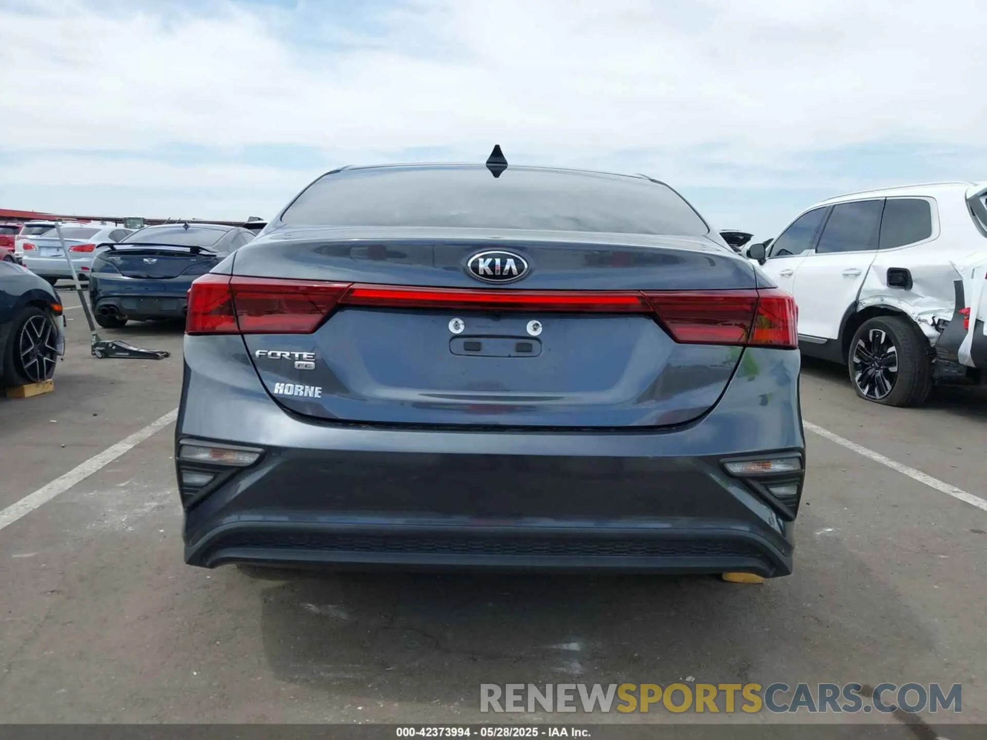 16 Photograph of a damaged car 3KPF24AD0ME300230 KIA FORTE 2021
