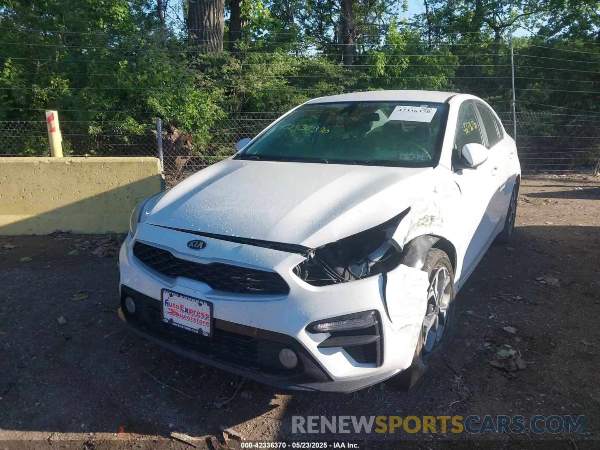 2 Photograph of a damaged car 3KPF24AD0ME304231 KIA FORTE 2021