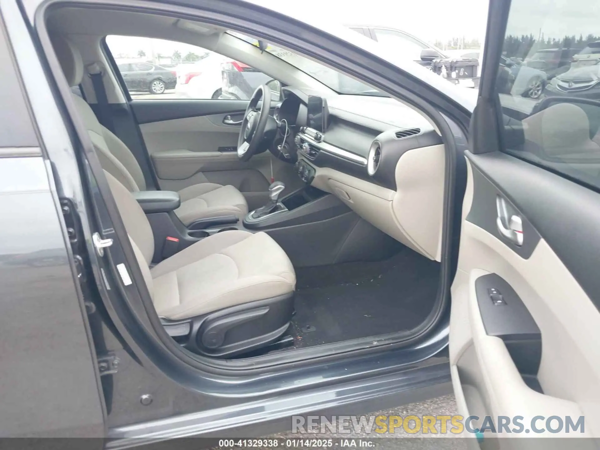 5 Photograph of a damaged car 3KPF24AD0ME312622 KIA FORTE 2021