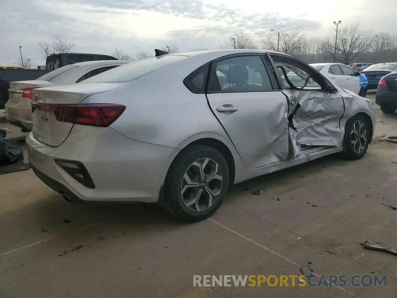 3 Photograph of a damaged car 3KPF24AD0ME315052 KIA FORTE 2021
