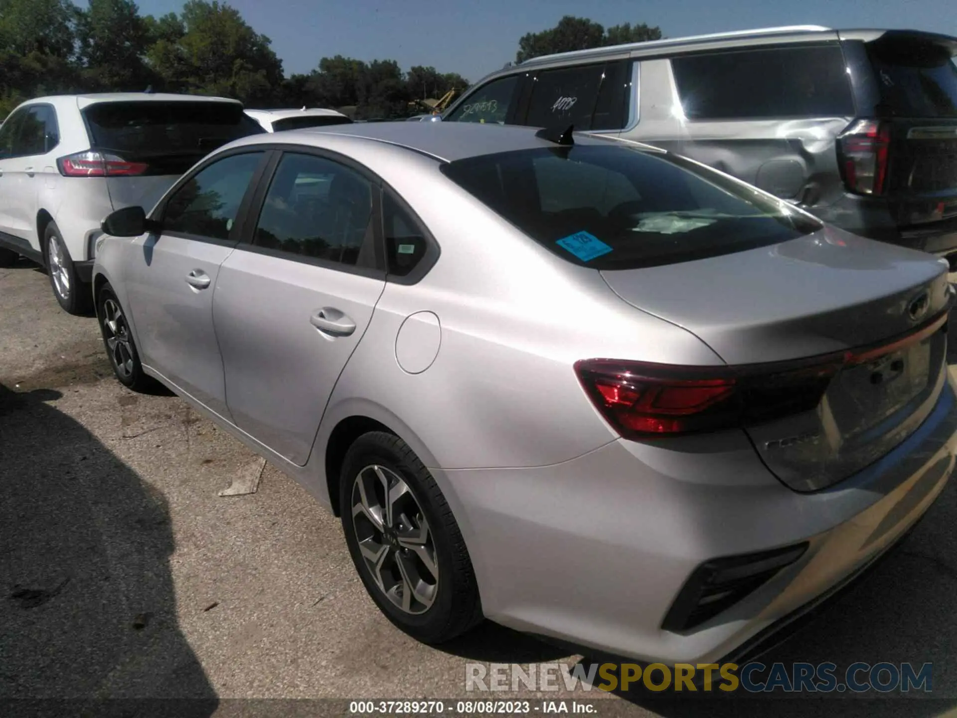 3 Photograph of a damaged car 3KPF24AD0ME318341 KIA FORTE 2021