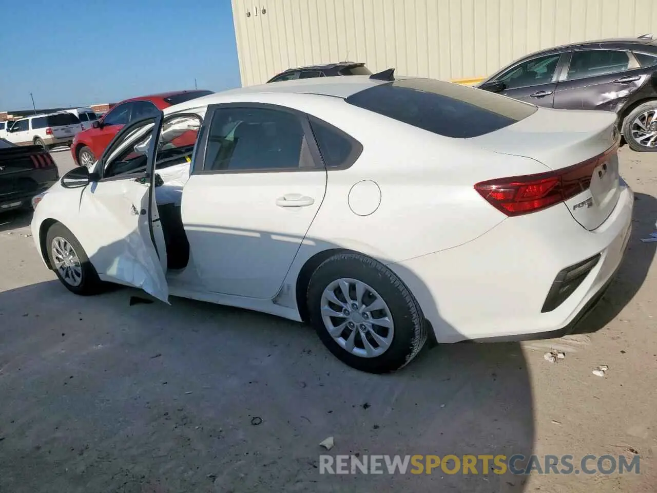 2 Photograph of a damaged car 3KPF24AD0ME323247 KIA FORTE 2021