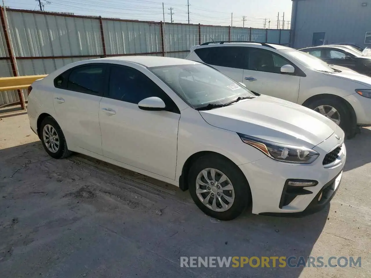 4 Photograph of a damaged car 3KPF24AD0ME323247 KIA FORTE 2021