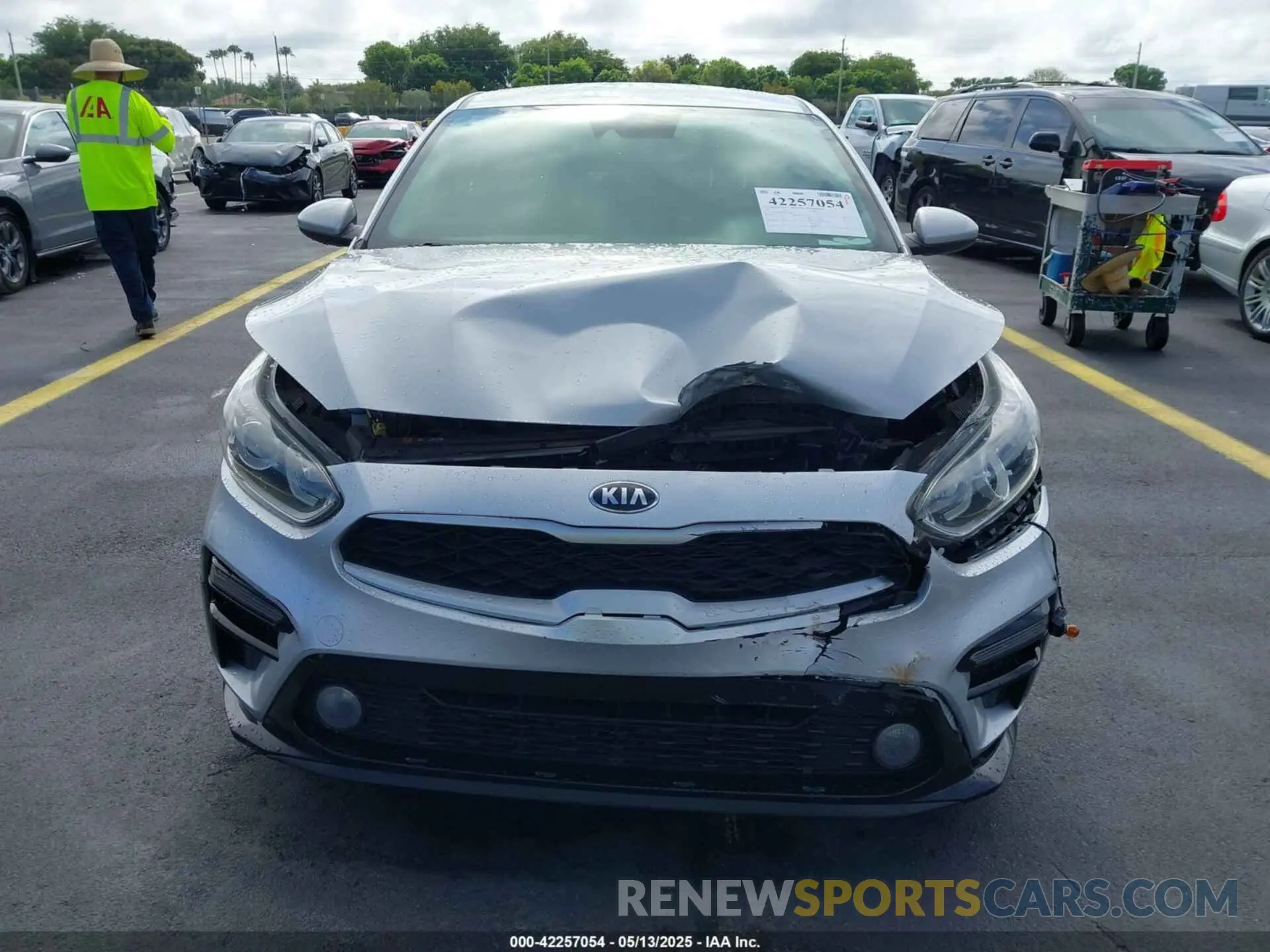12 Photograph of a damaged car 3KPF24AD0ME334880 KIA FORTE 2021