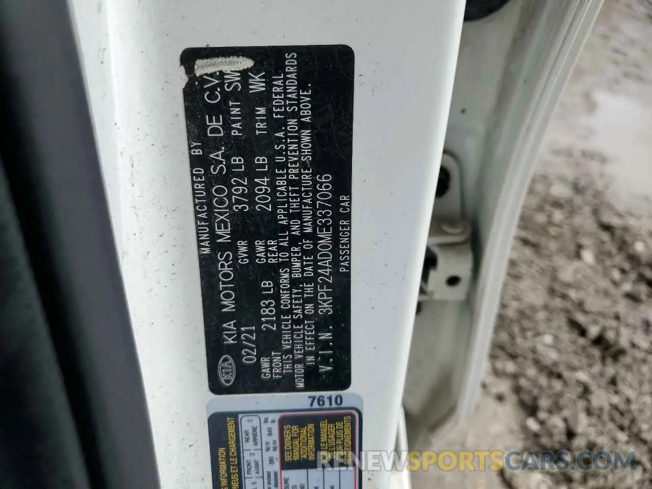 12 Photograph of a damaged car 3KPF24AD0ME337066 KIA FORTE 2021