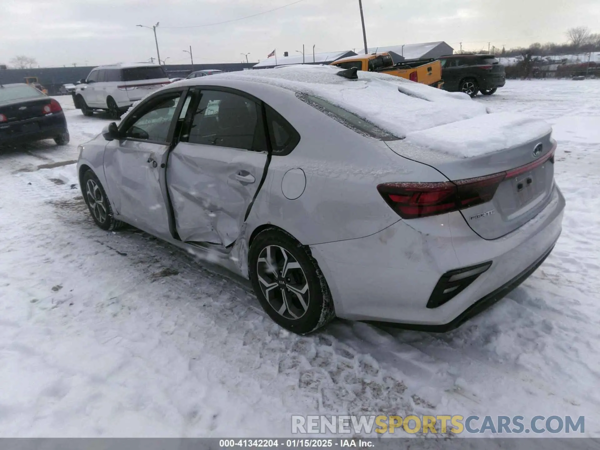 3 Photograph of a damaged car 3KPF24AD0ME348407 KIA FORTE 2021