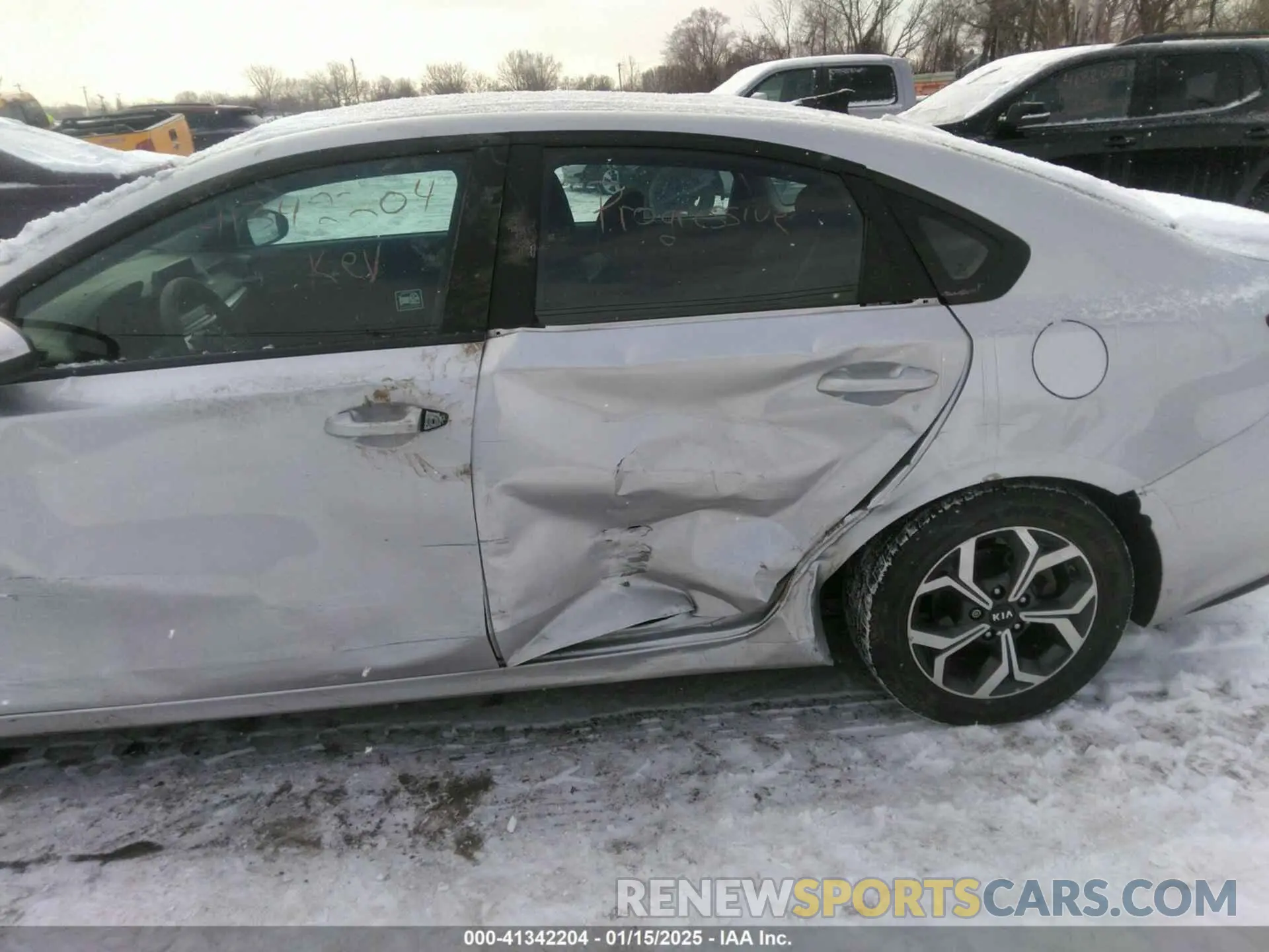 6 Photograph of a damaged car 3KPF24AD0ME348407 KIA FORTE 2021