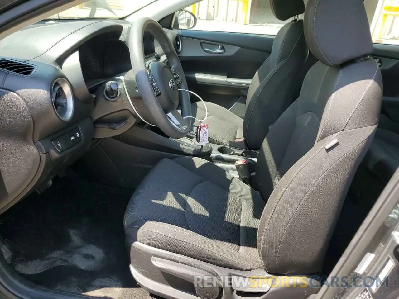 7 Photograph of a damaged car 3KPF24AD0ME352392 KIA FORTE 2021