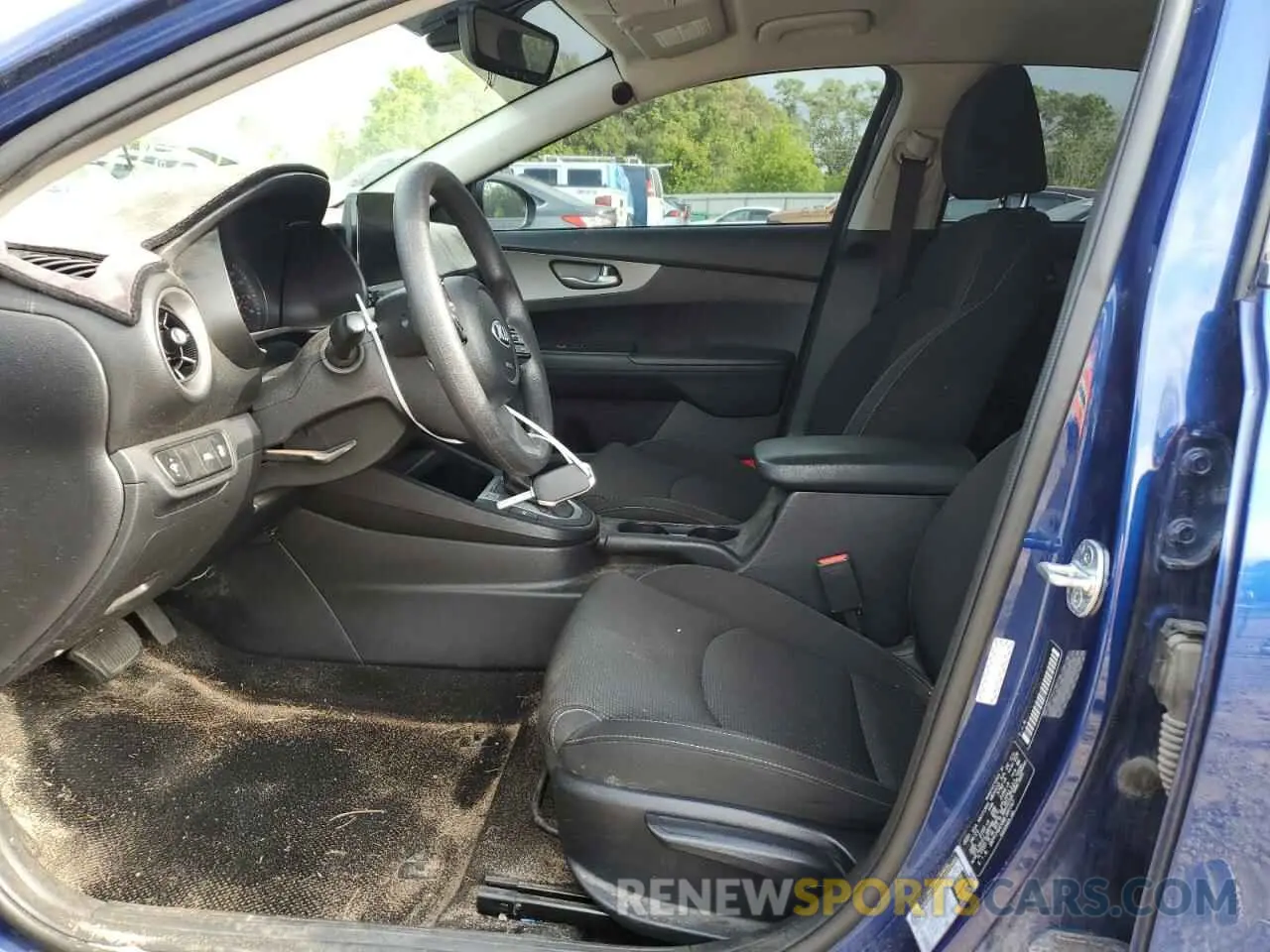 7 Photograph of a damaged car 3KPF24AD0ME360167 KIA FORTE 2021