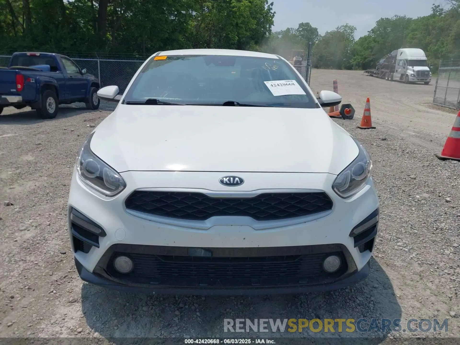 12 Photograph of a damaged car 3KPF24AD0ME364882 KIA FORTE 2021