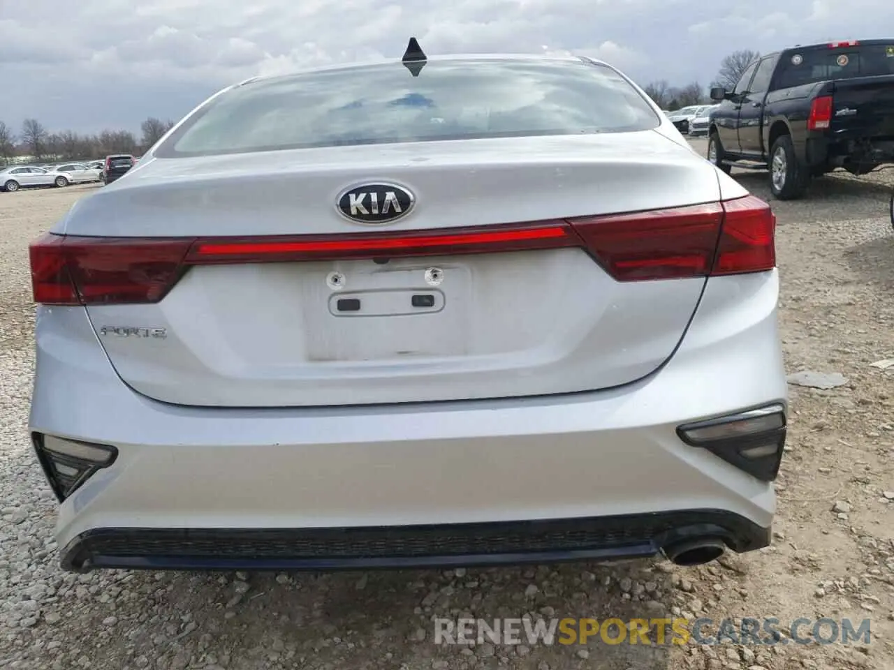 6 Photograph of a damaged car 3KPF24AD0ME403504 KIA FORTE 2021