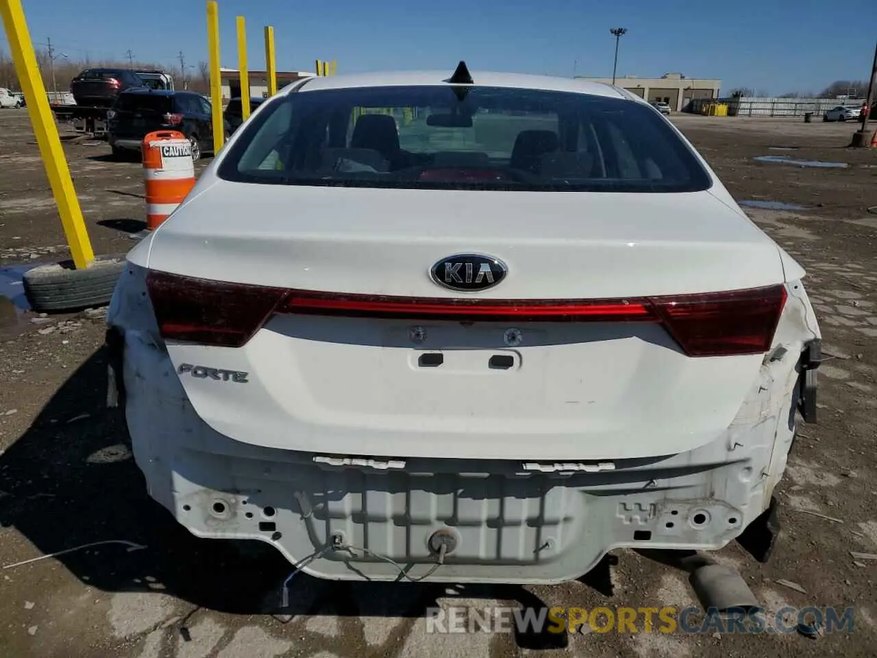 6 Photograph of a damaged car 3KPF24AD0ME410131 KIA FORTE 2021