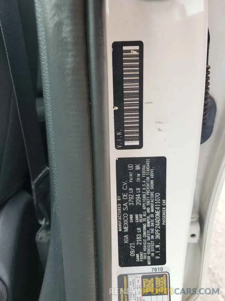 12 Photograph of a damaged car 3KPF24AD0ME411070 KIA FORTE 2021