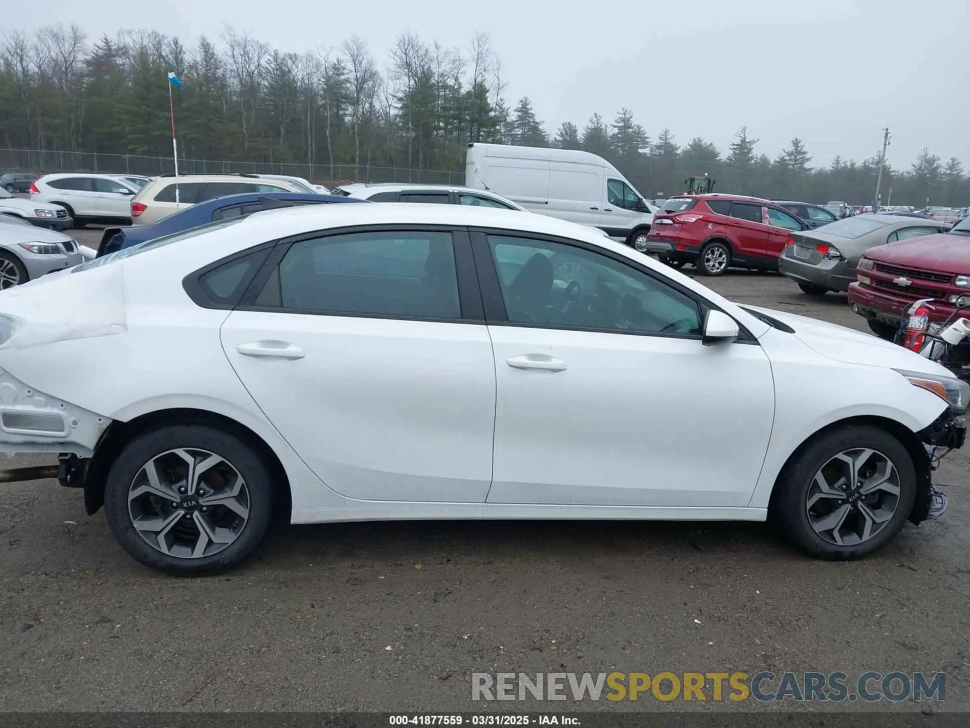 14 Photograph of a damaged car 3KPF24AD1ME291909 KIA FORTE 2021