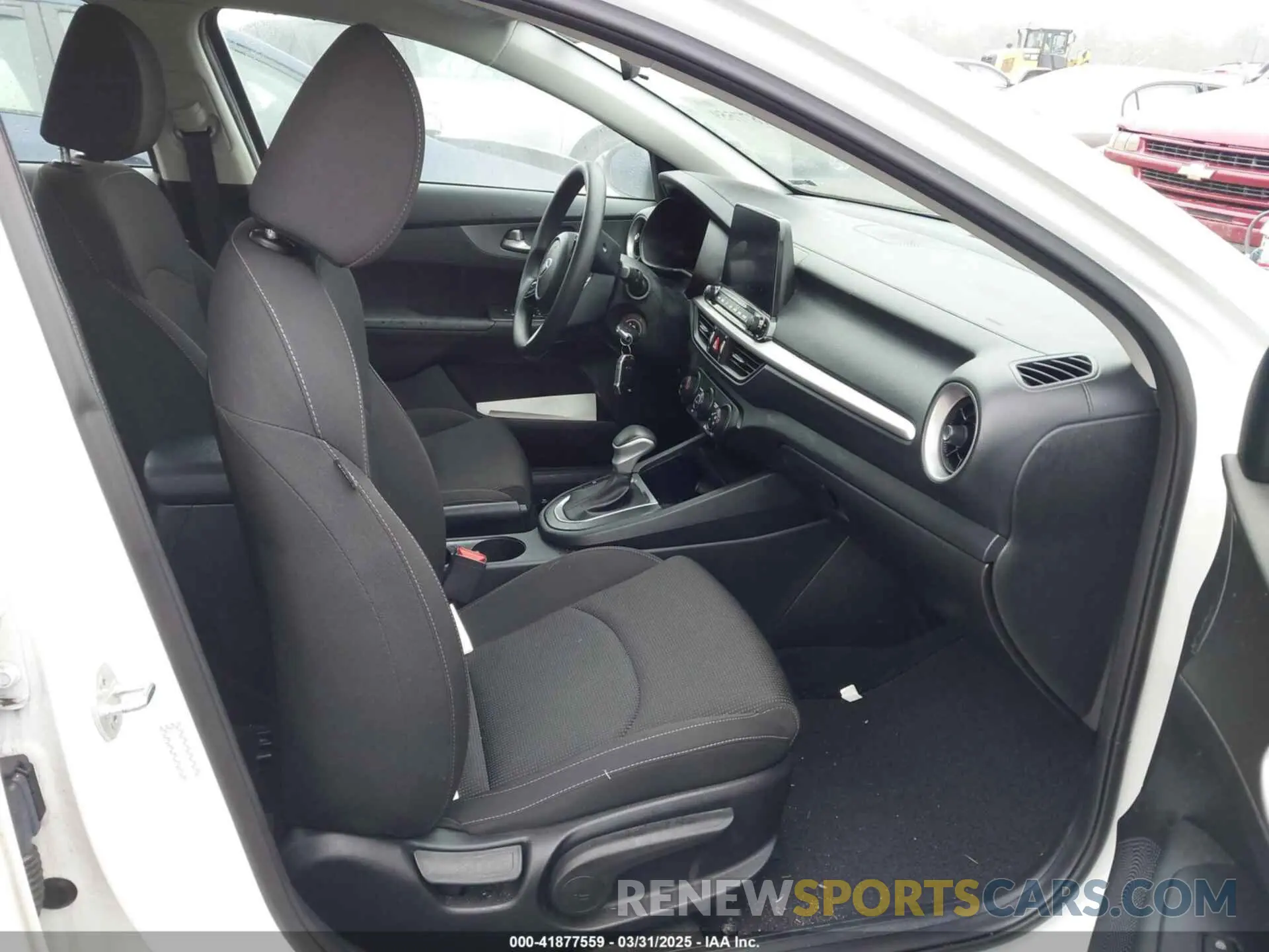 5 Photograph of a damaged car 3KPF24AD1ME291909 KIA FORTE 2021