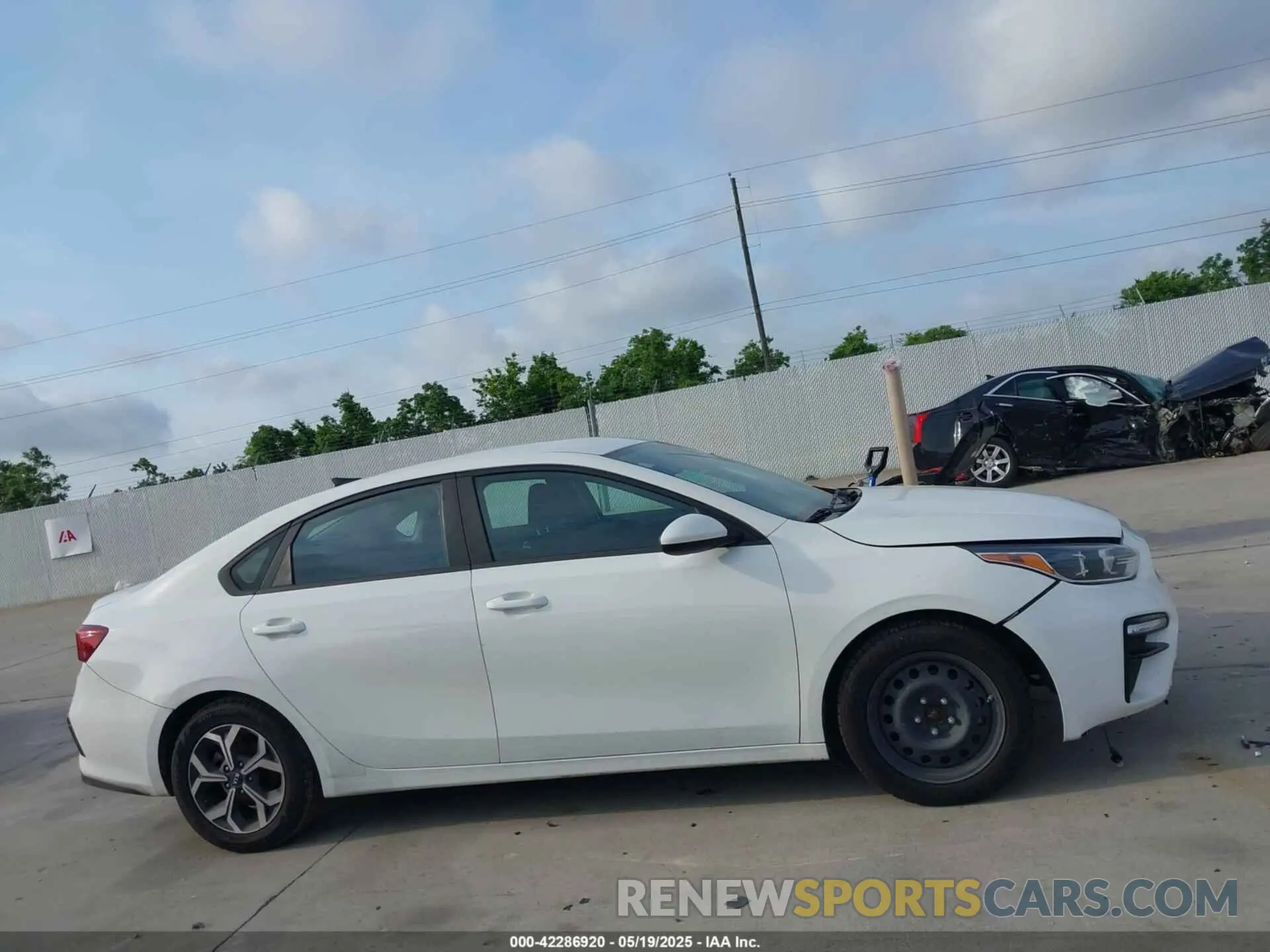 13 Photograph of a damaged car 3KPF24AD1ME315531 KIA FORTE 2021
