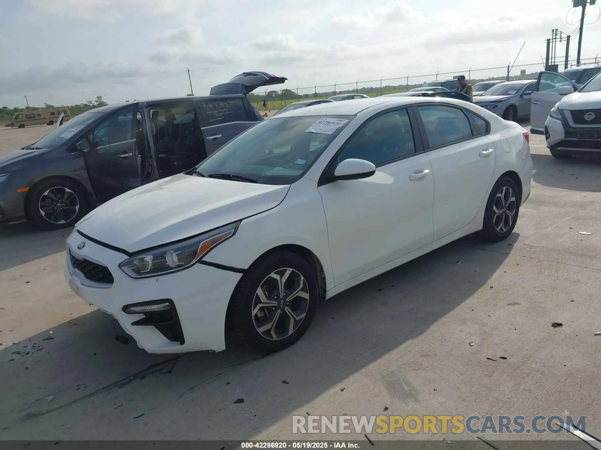 2 Photograph of a damaged car 3KPF24AD1ME315531 KIA FORTE 2021