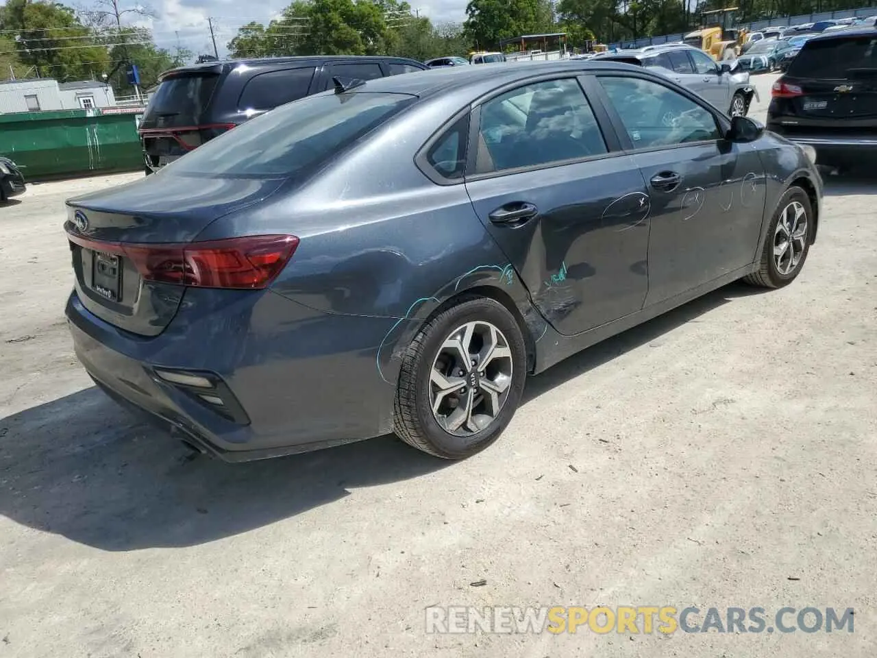 3 Photograph of a damaged car 3KPF24AD1ME319501 KIA FORTE 2021
