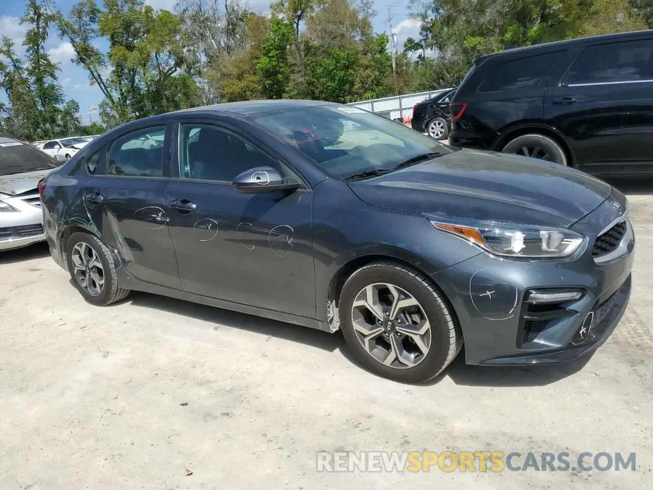 4 Photograph of a damaged car 3KPF24AD1ME319501 KIA FORTE 2021