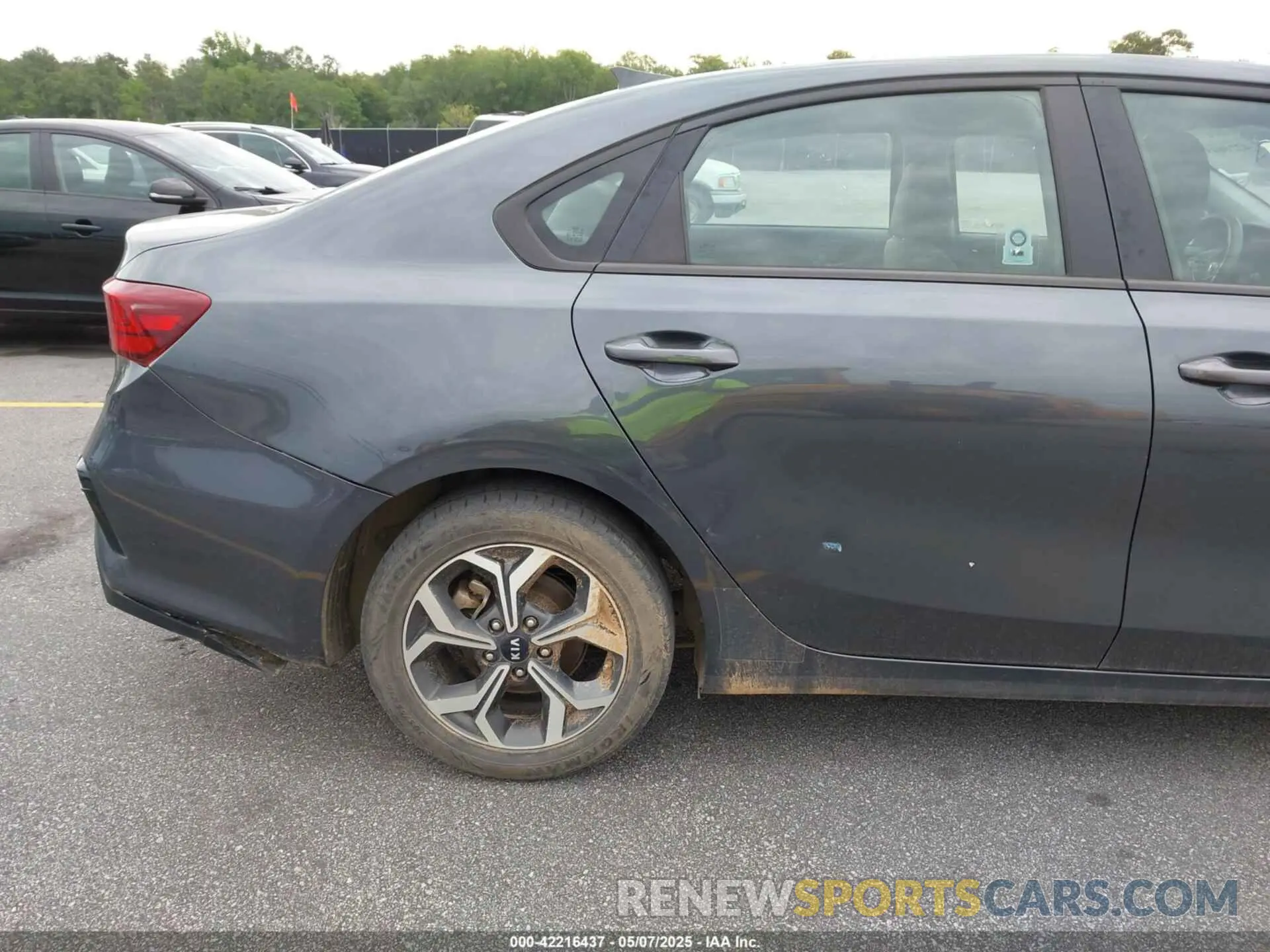 18 Photograph of a damaged car 3KPF24AD1ME346570 KIA FORTE 2021