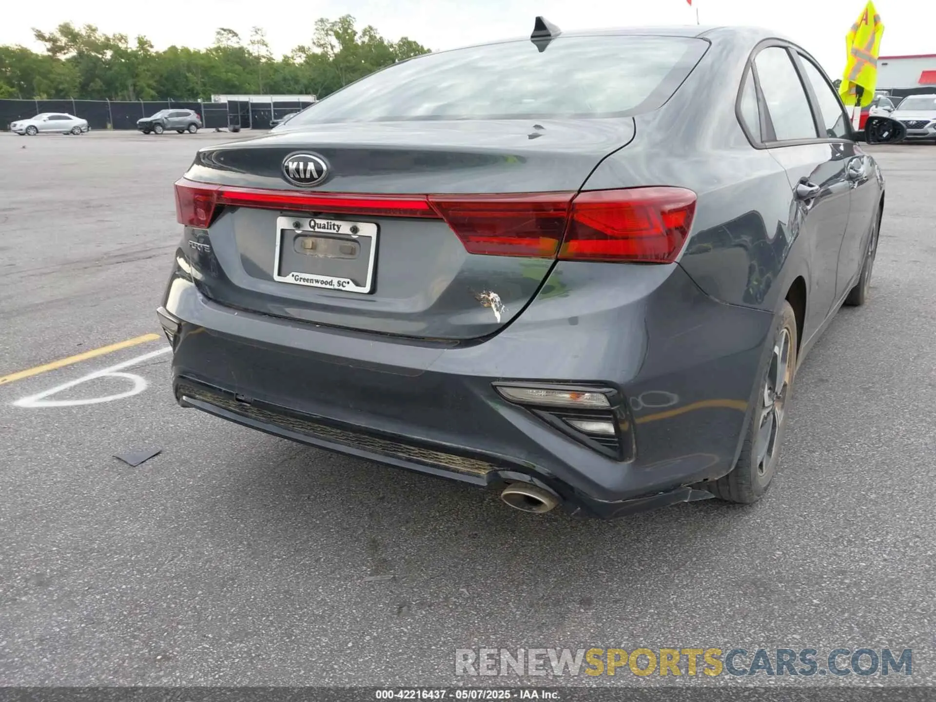 19 Photograph of a damaged car 3KPF24AD1ME346570 KIA FORTE 2021