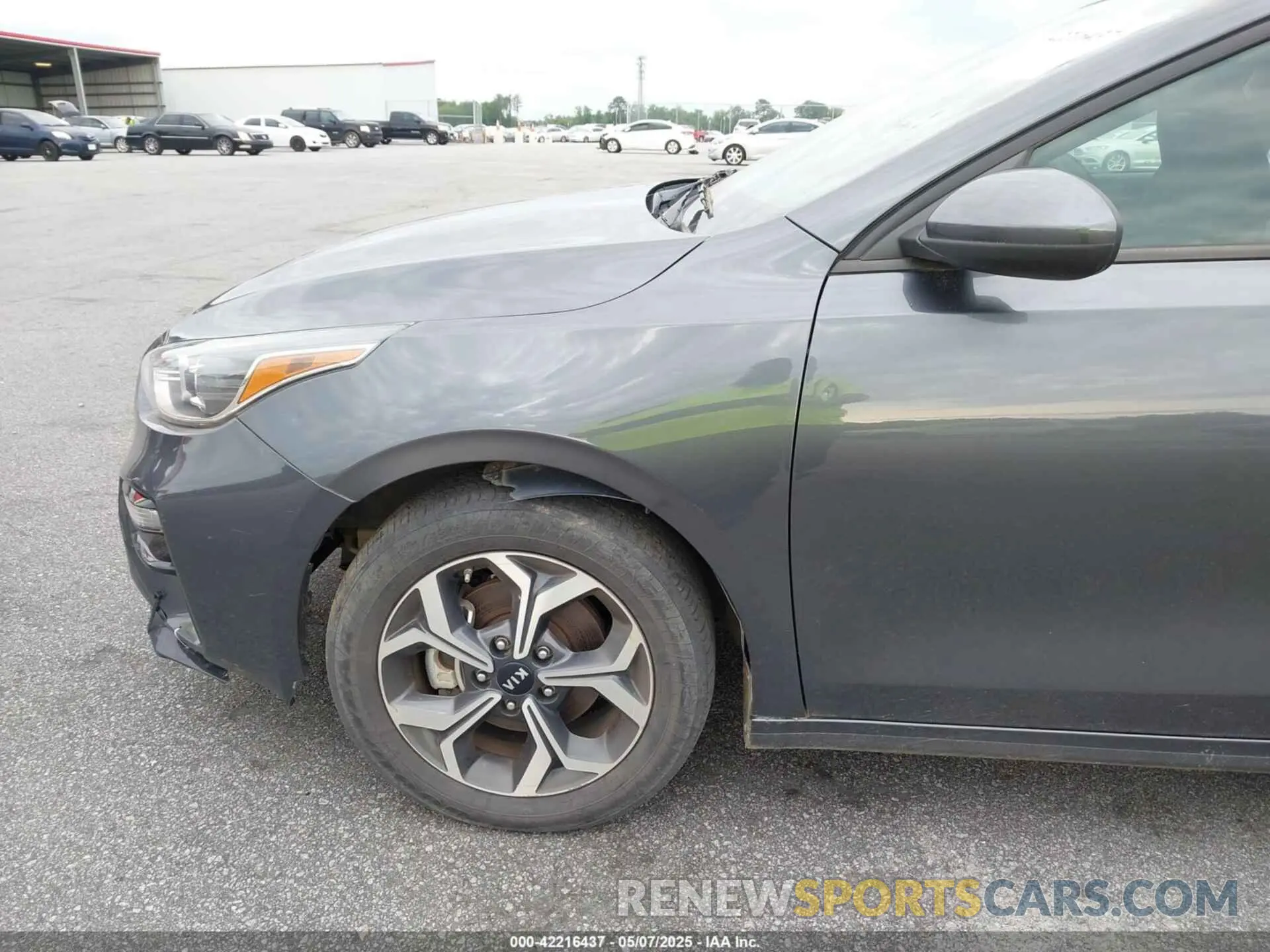 21 Photograph of a damaged car 3KPF24AD1ME346570 KIA FORTE 2021