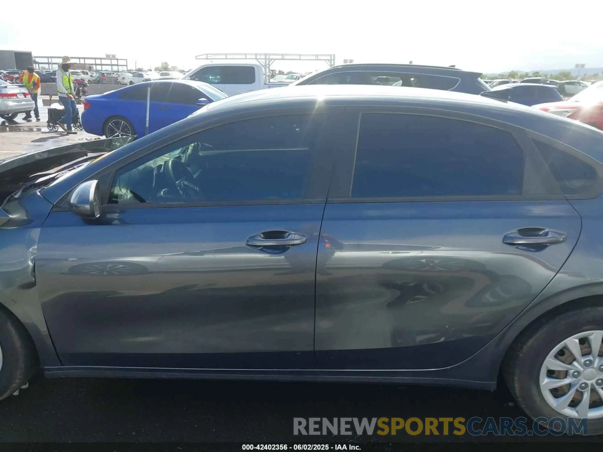 14 Photograph of a damaged car 3KPF24AD1ME357570 KIA FORTE 2021