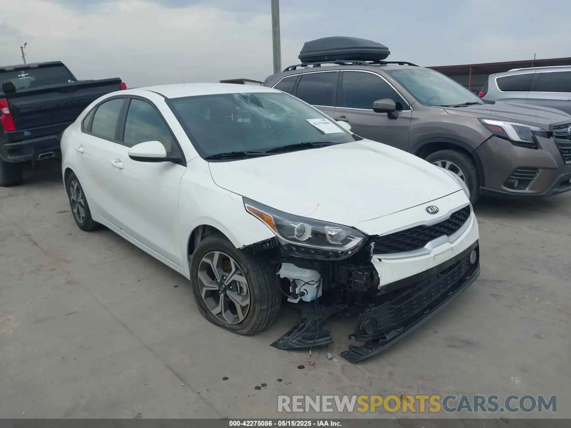 1 Photograph of a damaged car 3KPF24AD1ME361778 KIA FORTE 2021