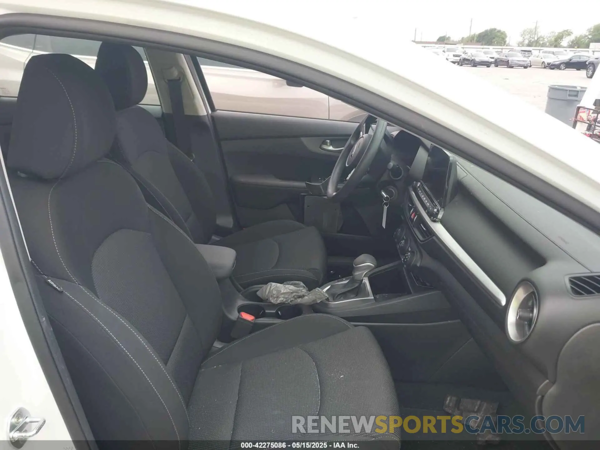 5 Photograph of a damaged car 3KPF24AD1ME361778 KIA FORTE 2021