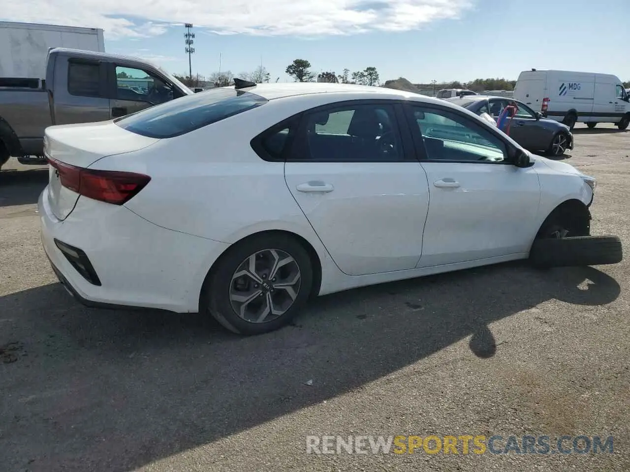3 Photograph of a damaged car 3KPF24AD1ME368911 KIA FORTE 2021