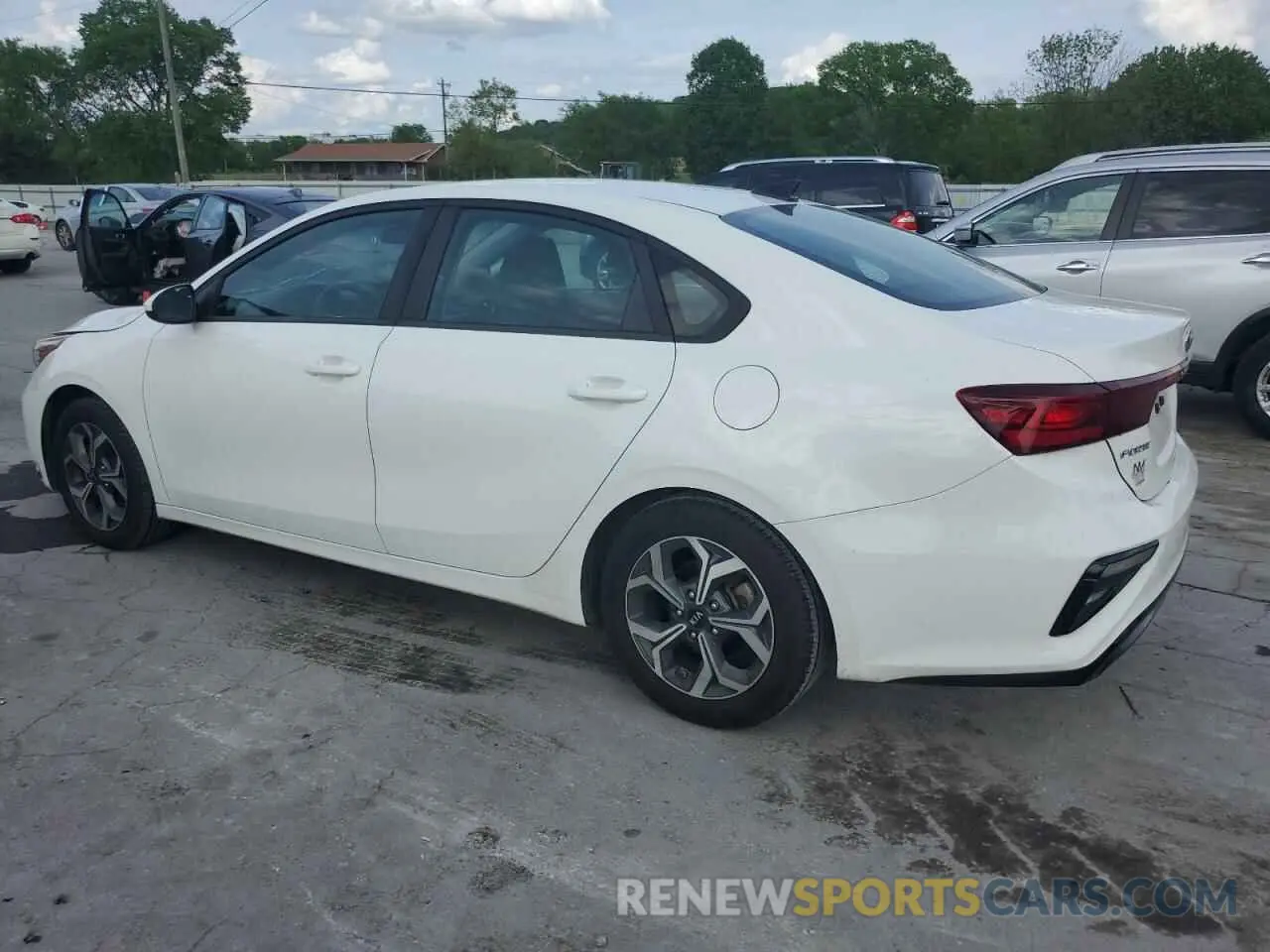 2 Photograph of a damaged car 3KPF24AD1ME383635 KIA FORTE 2021