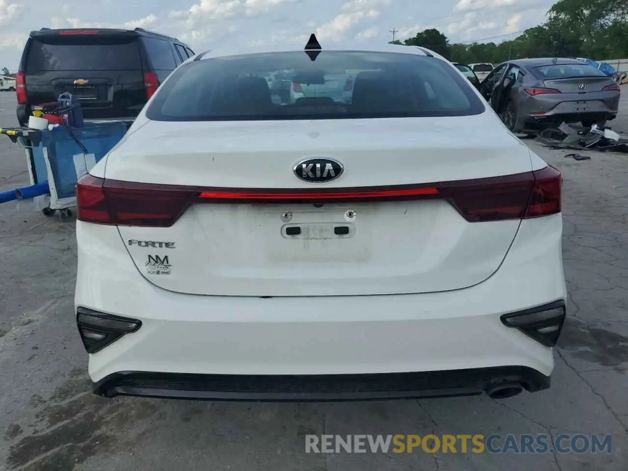 6 Photograph of a damaged car 3KPF24AD1ME383635 KIA FORTE 2021