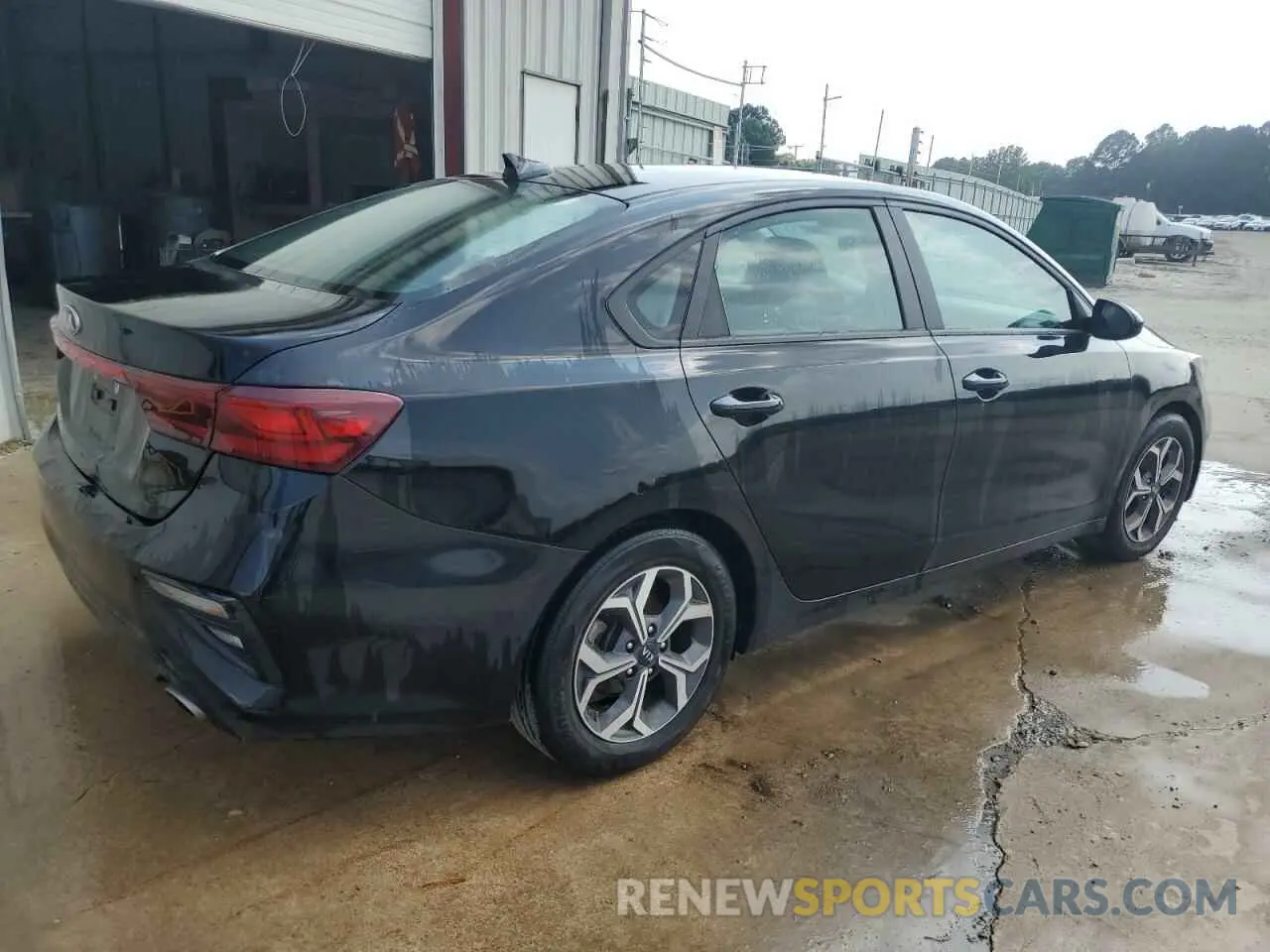3 Photograph of a damaged car 3KPF24AD1ME384073 KIA FORTE 2021