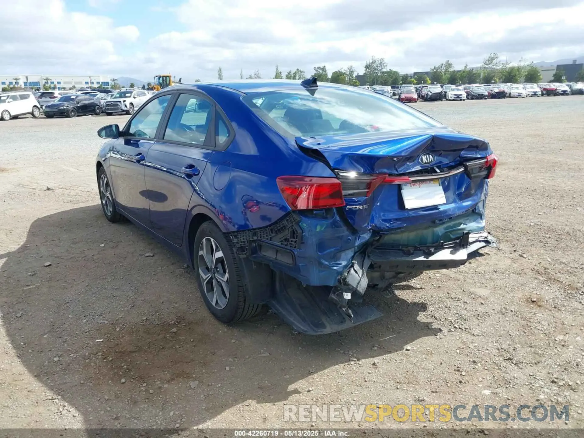 3 Photograph of a damaged car 3KPF24AD1ME403205 KIA FORTE 2021