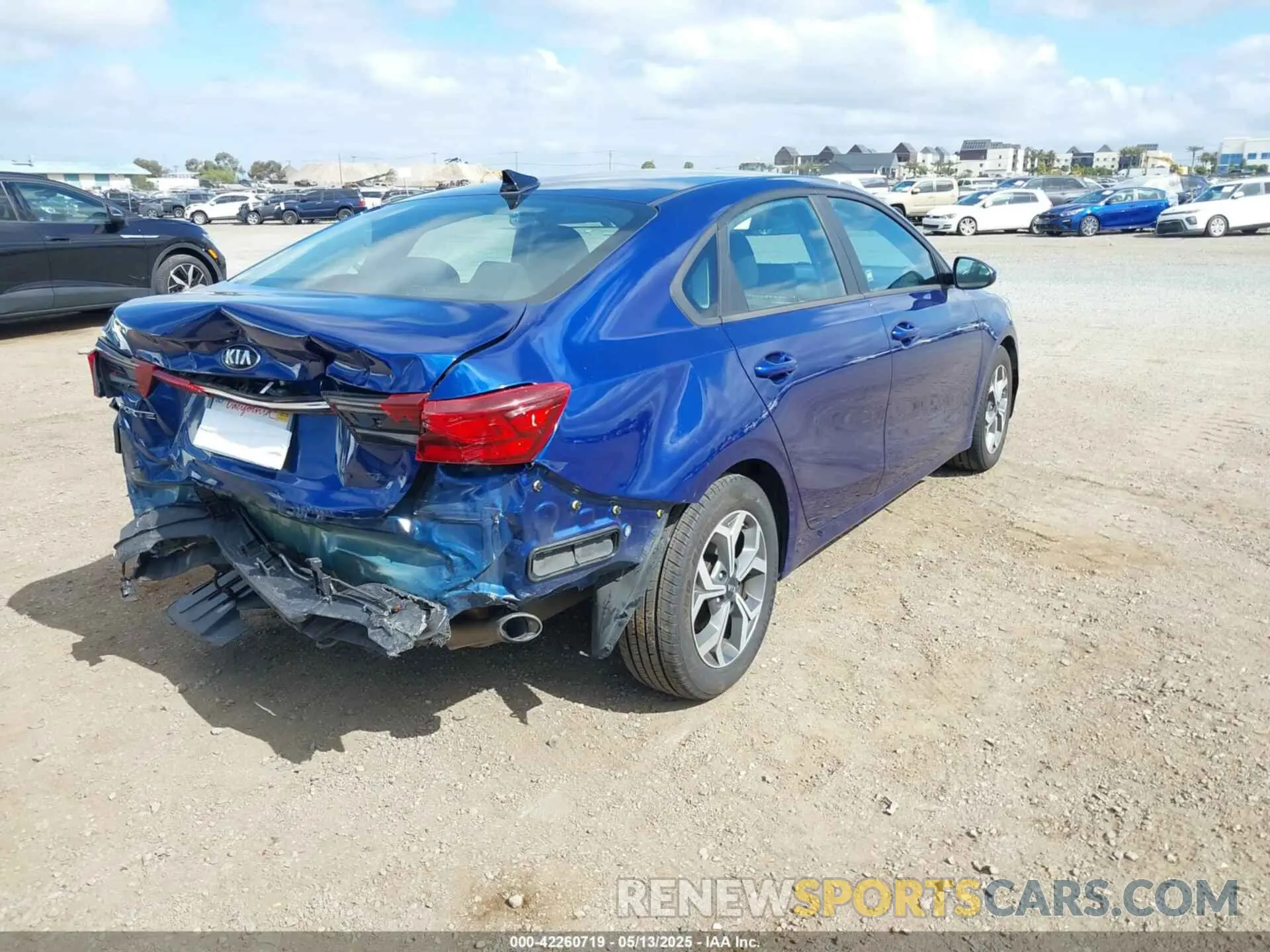 4 Photograph of a damaged car 3KPF24AD1ME403205 KIA FORTE 2021