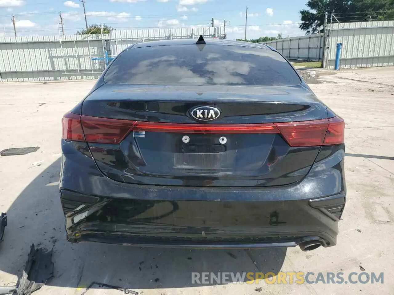 6 Photograph of a damaged car 3KPF24AD2ME264265 KIA FORTE 2021