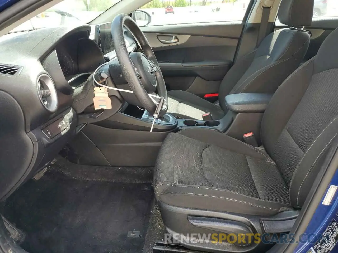 7 Photograph of a damaged car 3KPF24AD2ME271586 KIA FORTE 2021