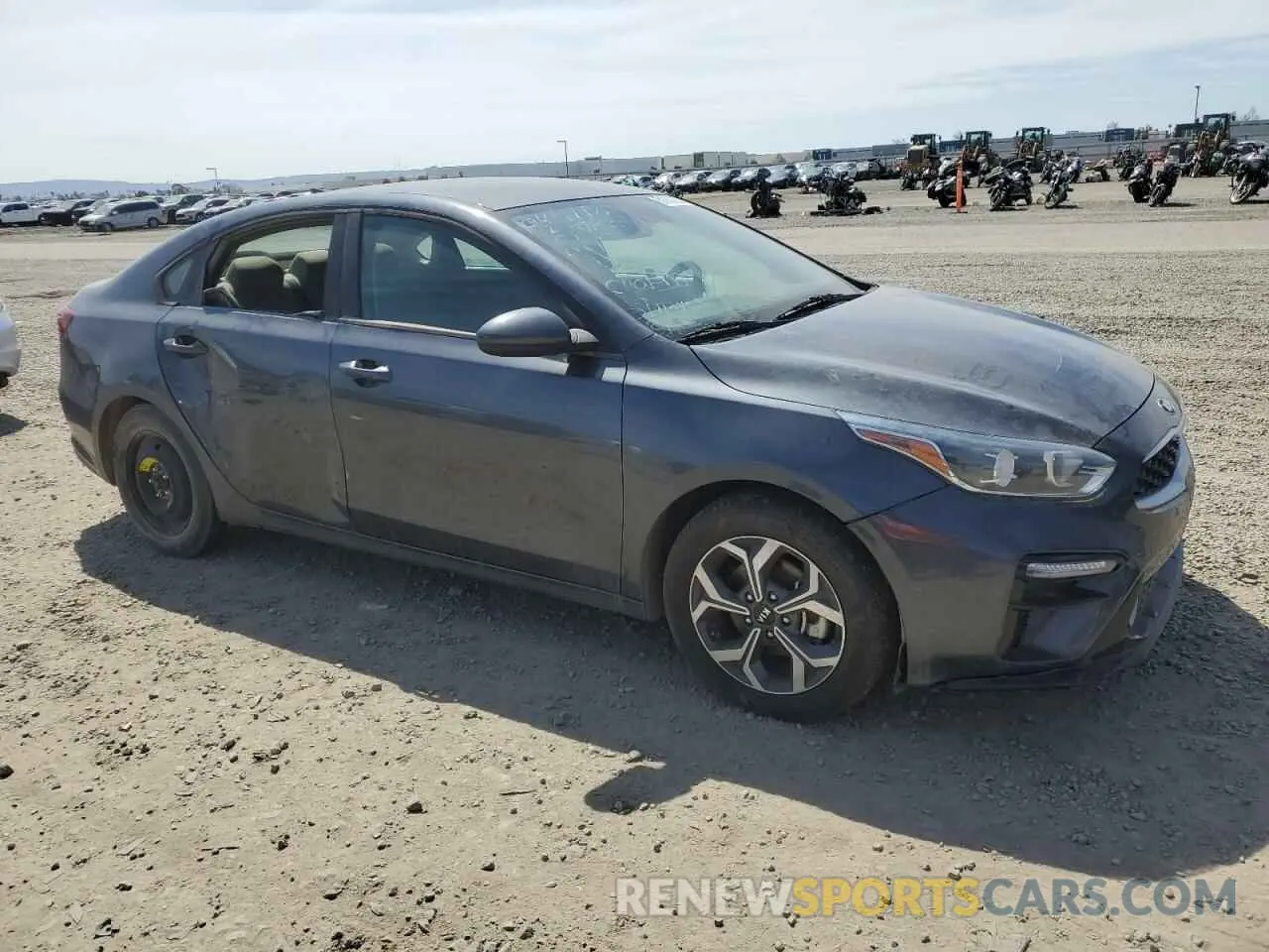 4 Photograph of a damaged car 3KPF24AD2ME273192 KIA FORTE 2021