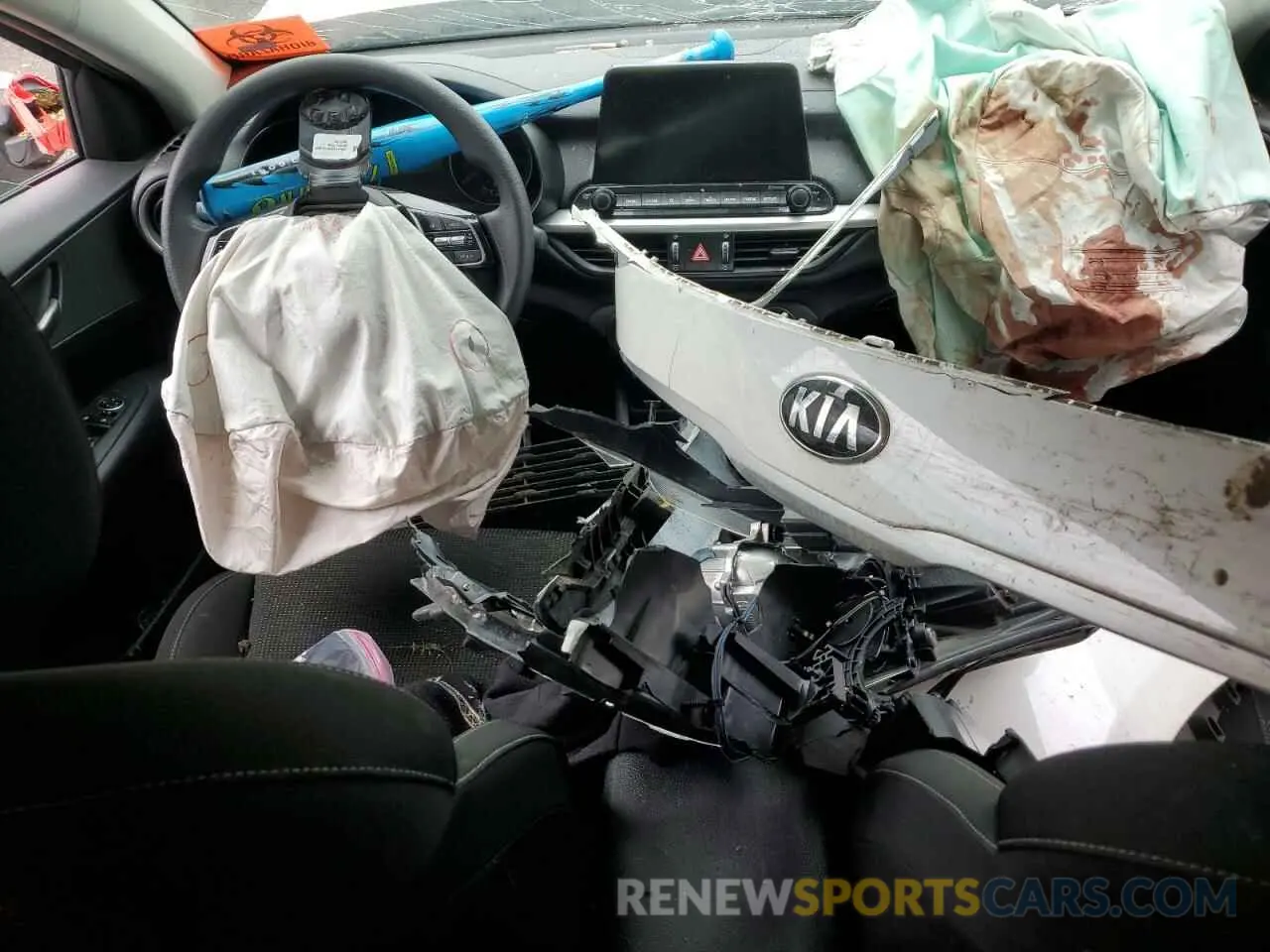8 Photograph of a damaged car 3KPF24AD2ME299209 KIA FORTE 2021