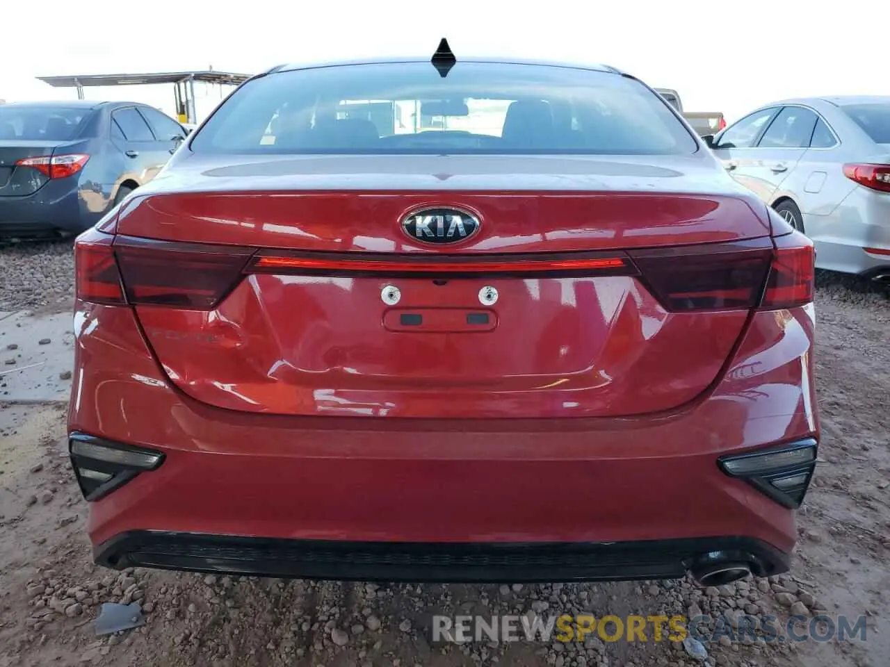 6 Photograph of a damaged car 3KPF24AD2ME306594 KIA FORTE 2021