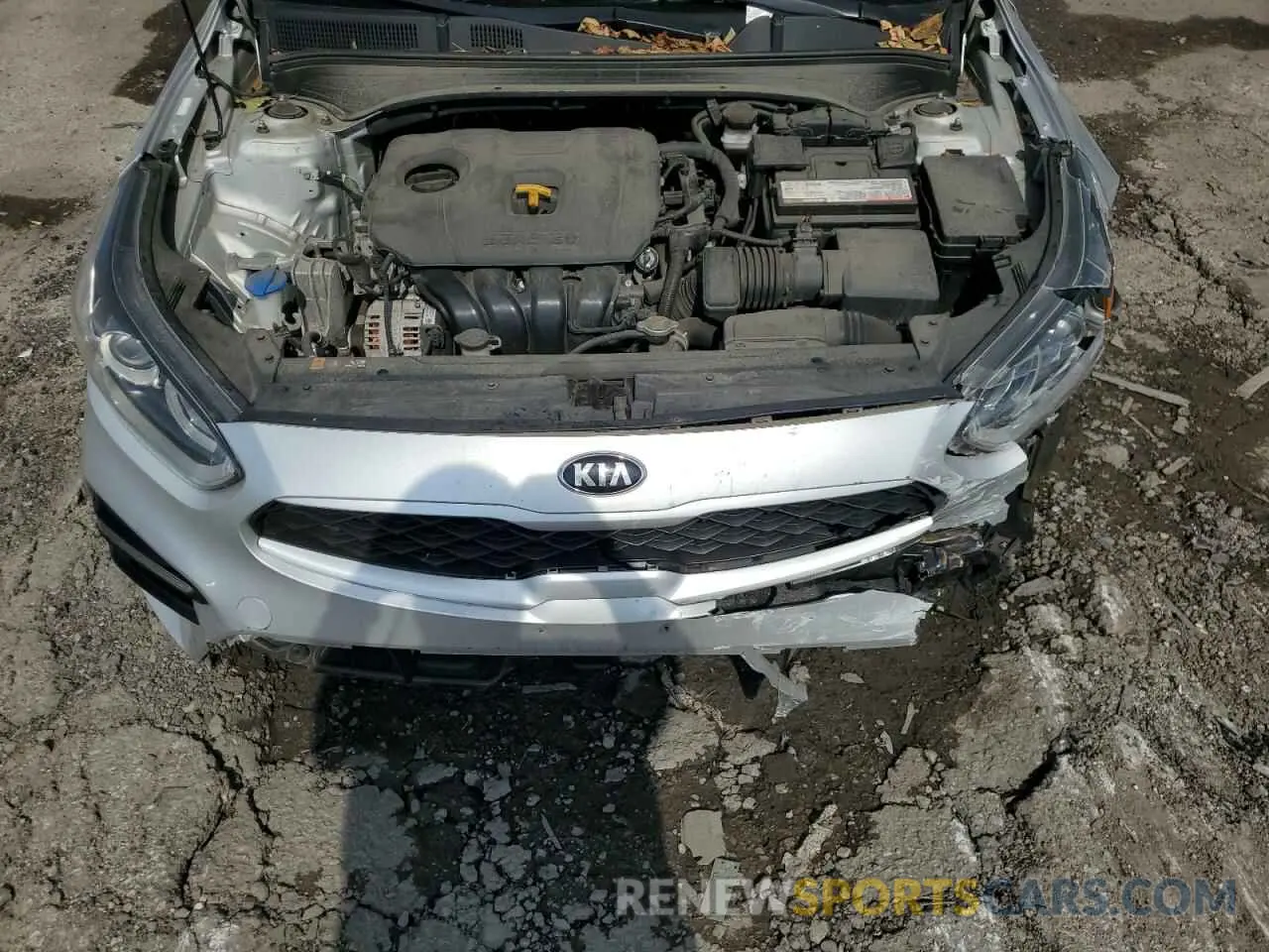 11 Photograph of a damaged car 3KPF24AD2ME310113 KIA FORTE 2021