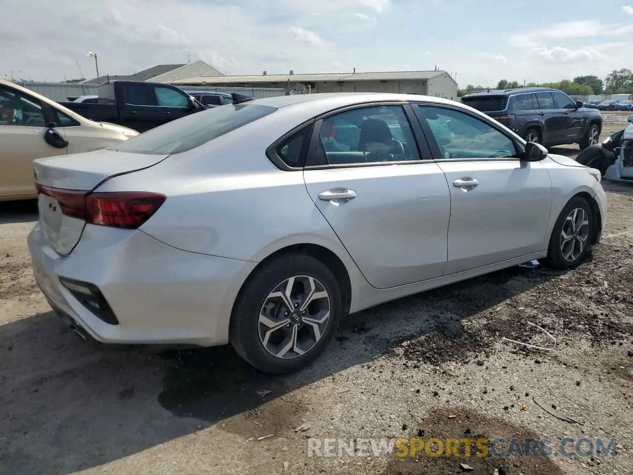 3 Photograph of a damaged car 3KPF24AD2ME310113 KIA FORTE 2021