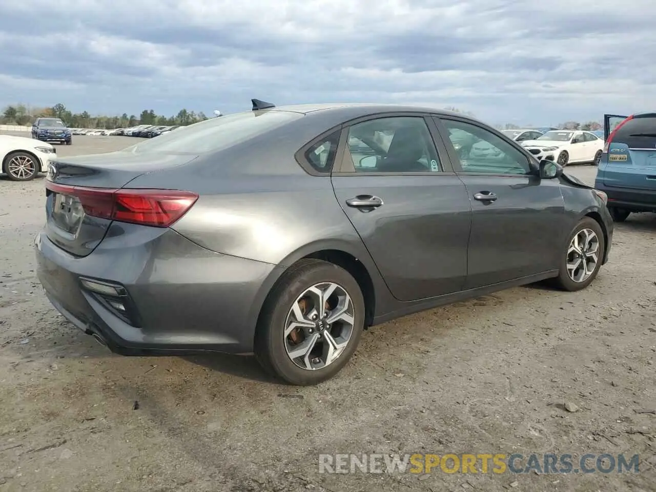 3 Photograph of a damaged car 3KPF24AD2ME313464 KIA FORTE 2021