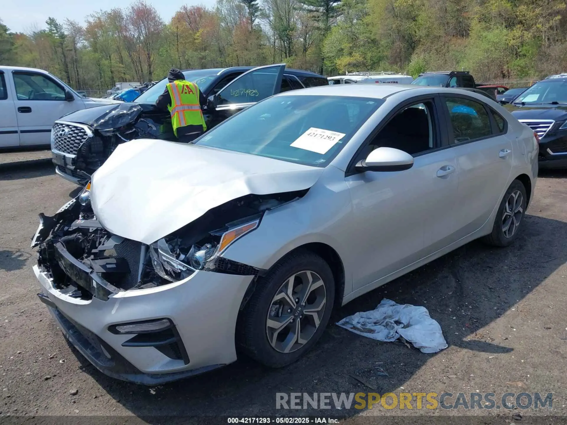 2 Photograph of a damaged car 3KPF24AD2ME333097 KIA FORTE 2021