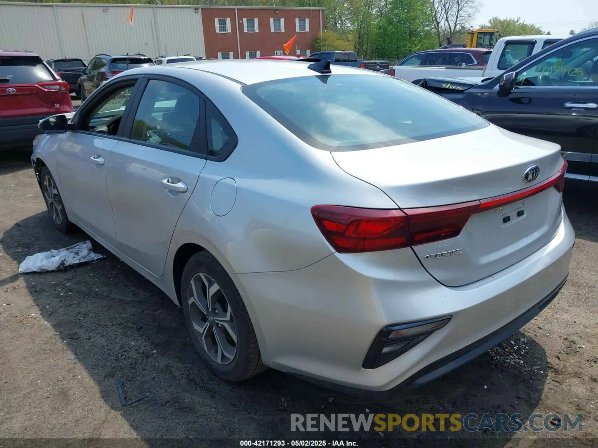 3 Photograph of a damaged car 3KPF24AD2ME333097 KIA FORTE 2021