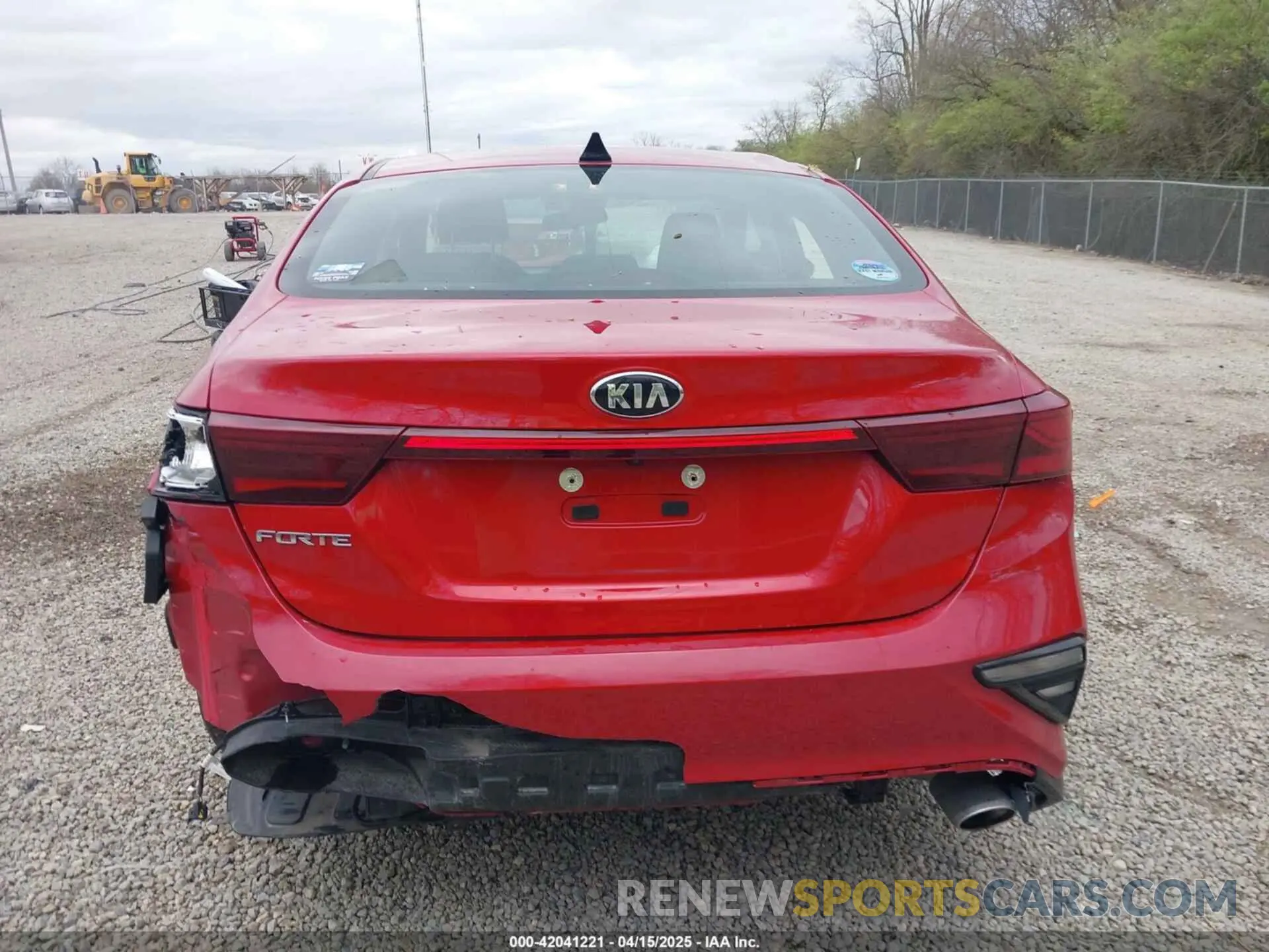 17 Photograph of a damaged car 3KPF24AD2ME338073 KIA FORTE 2021
