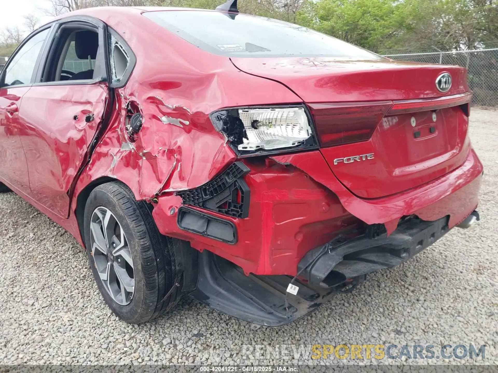 20 Photograph of a damaged car 3KPF24AD2ME338073 KIA FORTE 2021