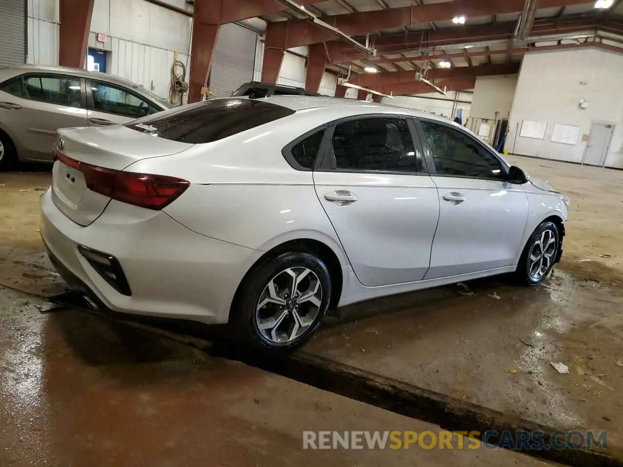 3 Photograph of a damaged car 3KPF24AD2ME345539 KIA FORTE 2021