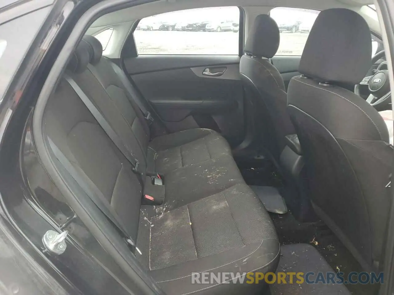 10 Photograph of a damaged car 3KPF24AD2ME348179 KIA FORTE 2021